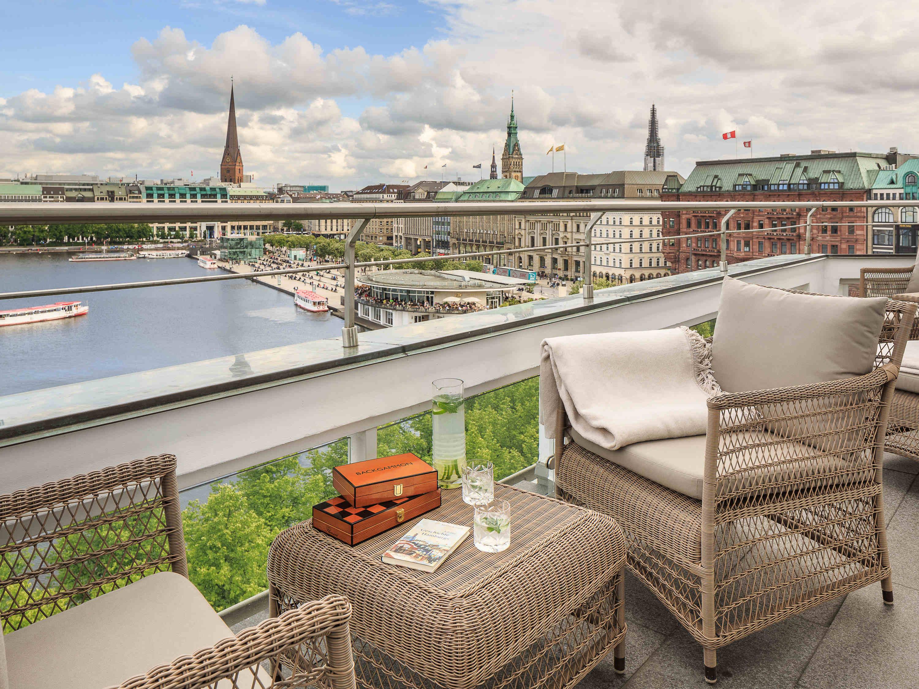 Fairmont Hotel Vier Jahreszeiten, Hotel Des Jahres 2023 & 2024- Die 101 Besten Гамбург Екстер'єр фото