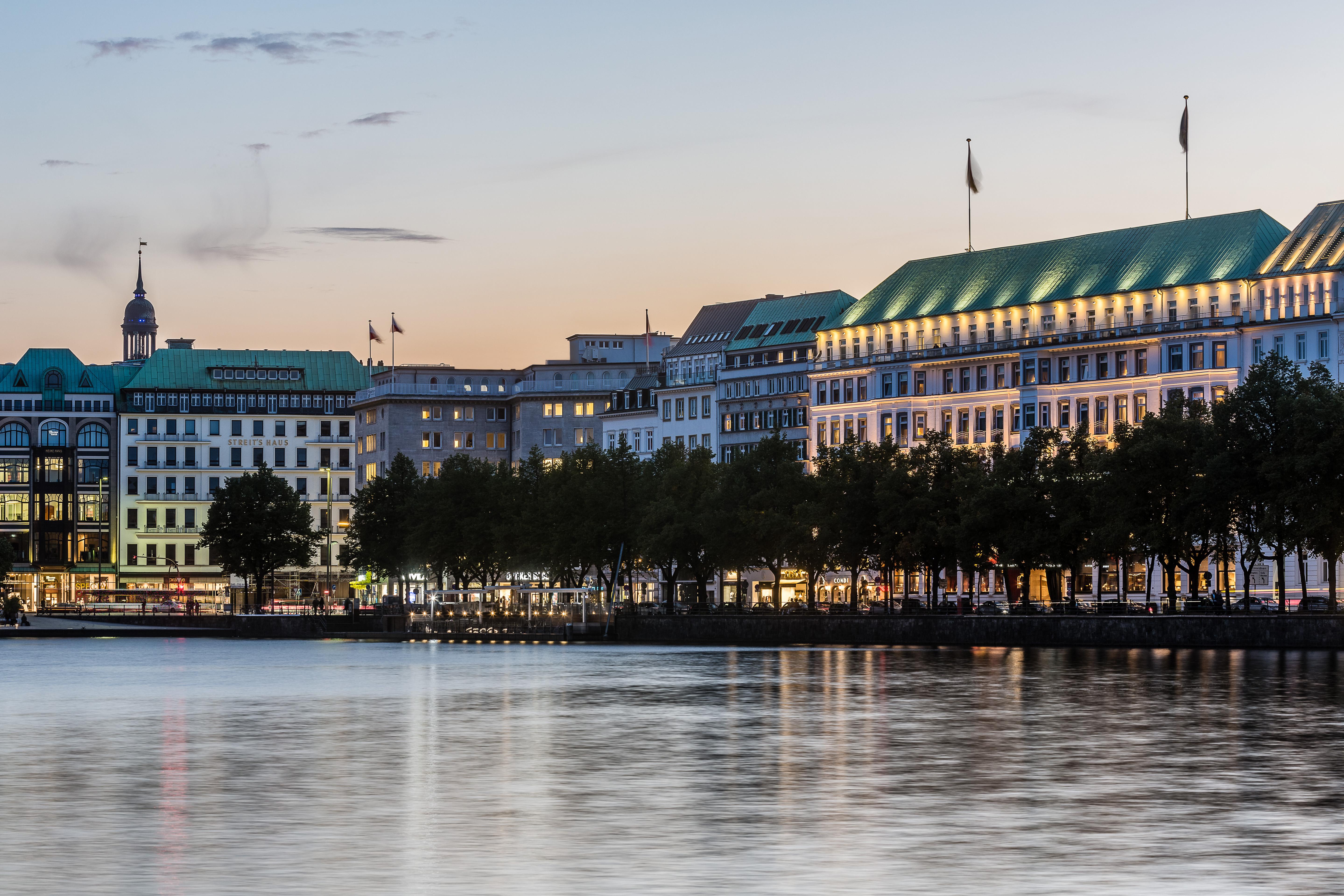 Fairmont Hotel Vier Jahreszeiten, Hotel Des Jahres 2023 & 2024- Die 101 Besten Гамбург Екстер'єр фото
